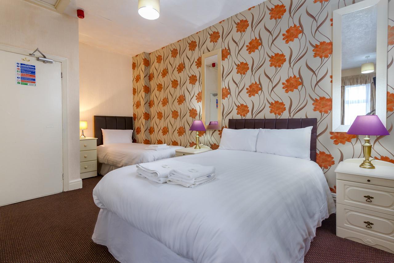 Maples 3* Blackpool